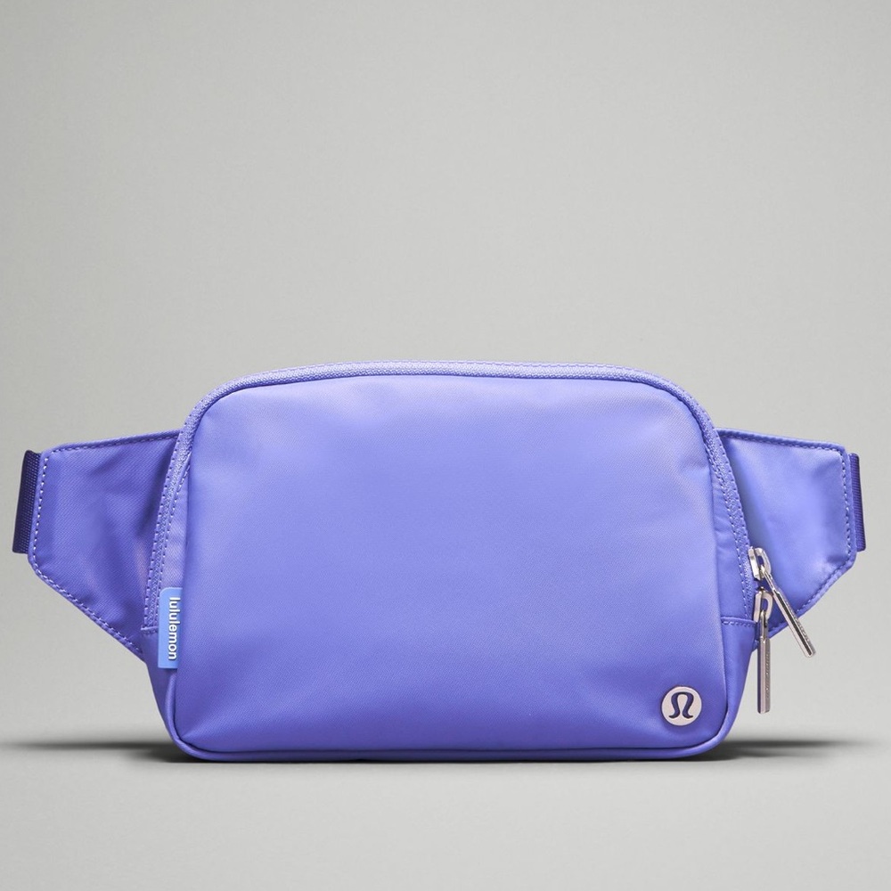 Lululemon Everywhere Belt Bag 2L - Dark Lavender NWT